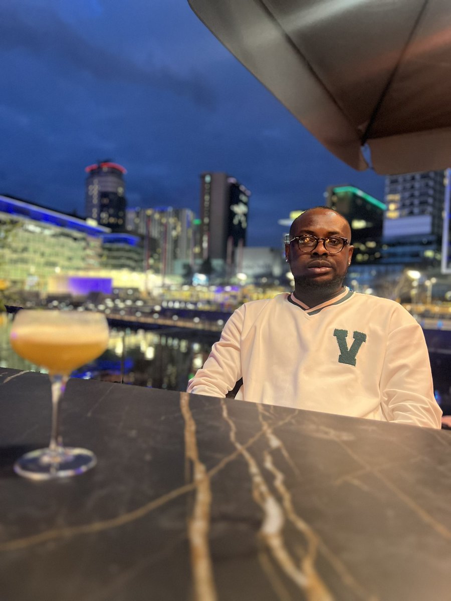 sixflow Francis tweet media