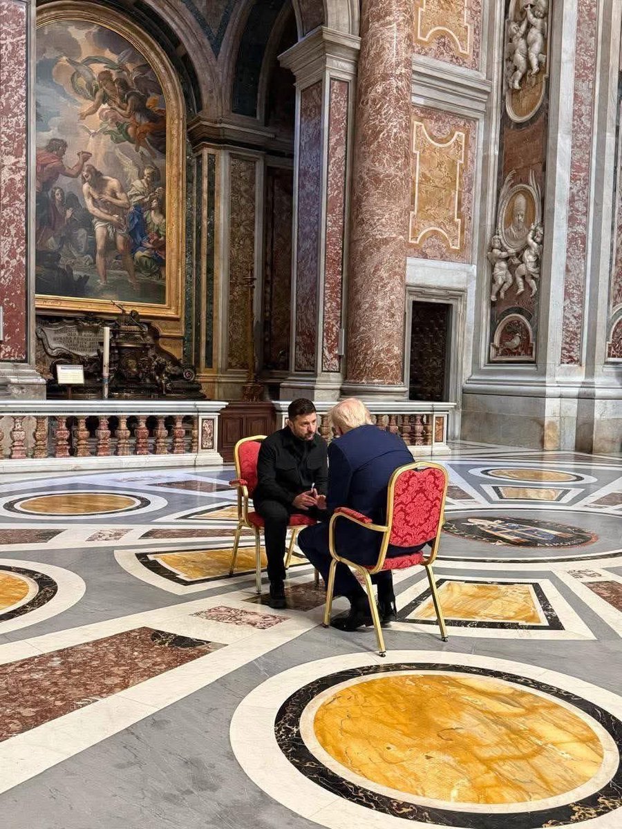 Natalia Panchenko🇺🇦🇵🇱🇪🇺 (@natalipanchenko) on Twitter photo Today, <a href="/ZelenskyyUa/">Volodymyr Zelenskyy / Володимир Зеленський</a> and <a href="/realDonaldTrump/">Donald J. Trump</a> had a meeting.
I truly hope this meeting will become historic.
But whether it will become historic depends on whether Donald J. Trump has the same balls as Zelenskyy. Today, <a href="/ZelenskyyUa/">Volodymyr Zelenskyy / Володимир Зеленський</a> and <a href="/realDonaldTrump/">Donald J. Trump</a> had a meeting.
I truly hope this meeting will become historic.
But whether it will become historic depends on whether Donald J. Trump has the same balls as Zelenskyy.