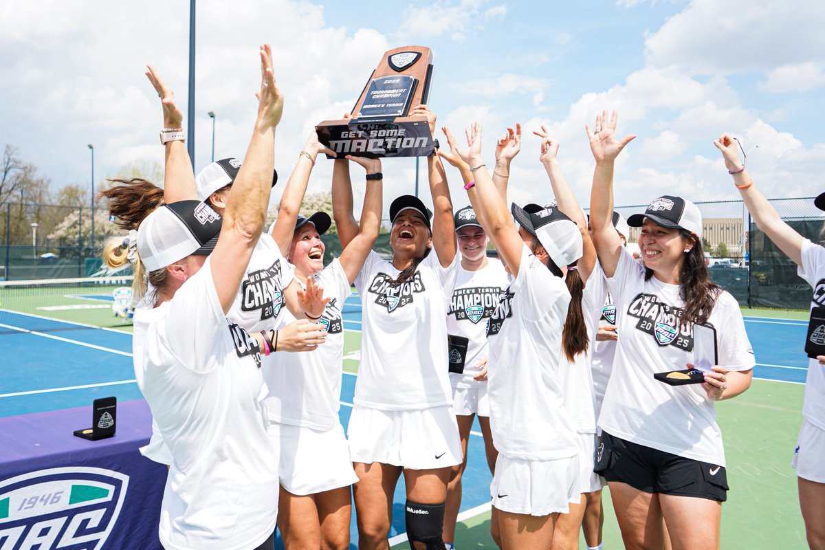 Celebrate good times 🏆🤘

<a href="/ubwomentennis/">UB Women's Tennis</a> | #MACtion