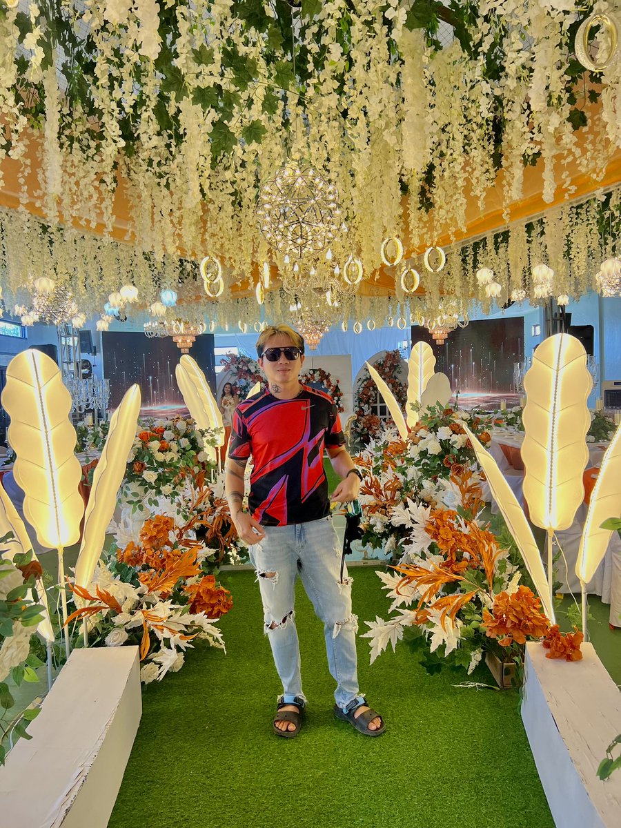 dary08168940's tweet photo. Weeding day congratulations 😍😇⚜️🙏
#weedingday ⚜️ https://t.co/0COuUmCUBC