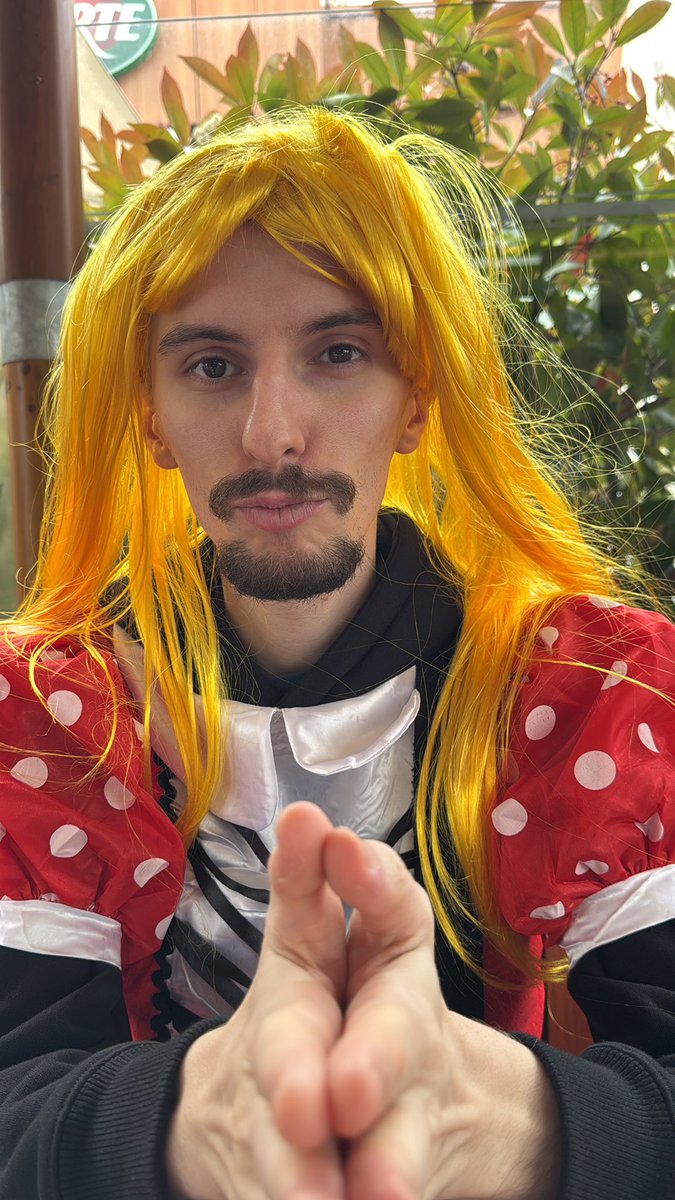 Je suis en date avec ma meuf 😍😍 <a href="/Astrofyke_/">♦️♠️ EvozA Astrofyke ♣️♥️</a>