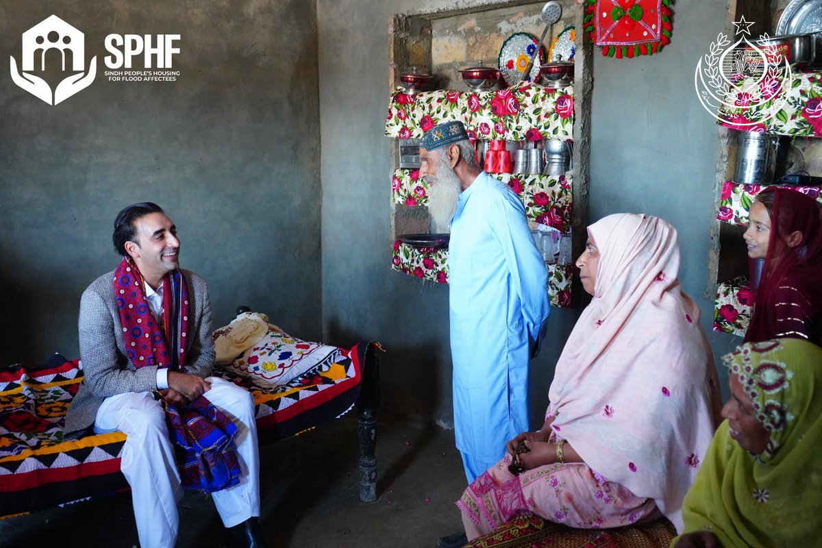 SphfOfficial's tweet photo. .@bbhuttozardari fulfilled the promise made during floods - resilient houses that led to the world’s largest housing initiative &amp; land titles in women’s names. Through secure ownership &amp; resilience, he has written a chapter leading to the largest socio-economic transformation. https://t.co/PXaH6FZL4v