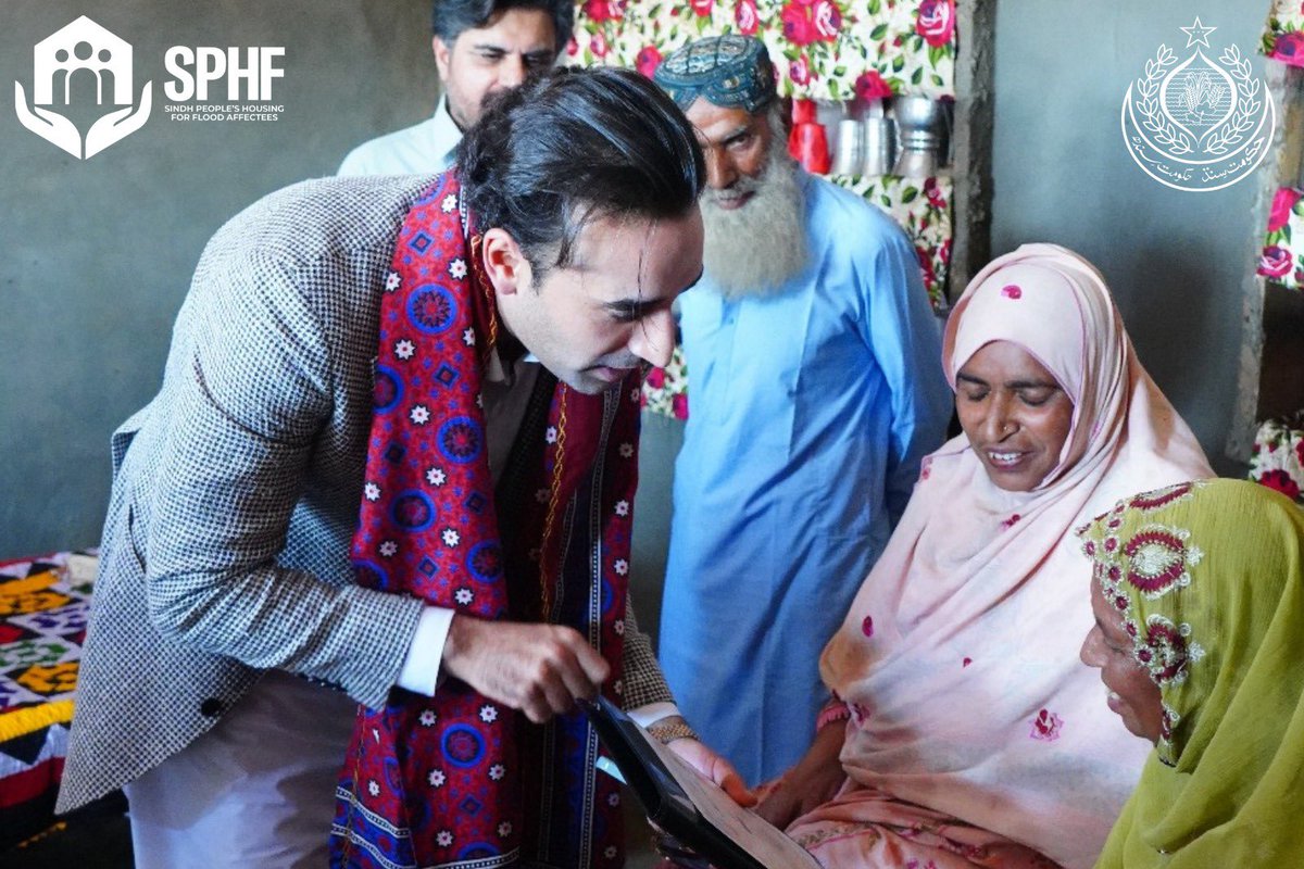 SphfOfficial's tweet photo. .@bbhuttozardari fulfilled the promise made during floods - resilient houses that led to the world’s largest housing initiative &amp; land titles in women’s names. Through secure ownership &amp; resilience, he has written a chapter leading to the largest socio-economic transformation. https://t.co/PXaH6FZL4v