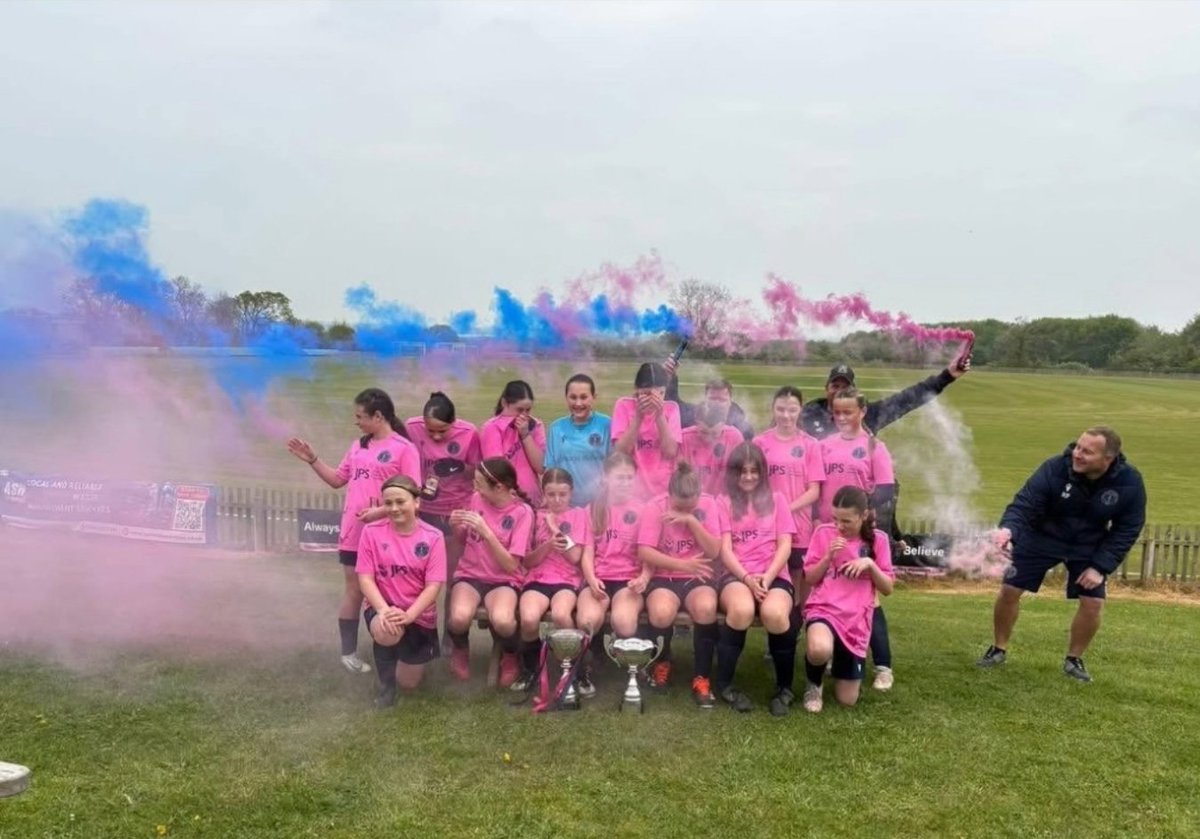 Hawarden Park FC (@hawardenparkfc) on Twitter photo Matchday. Final <a href="/NEWalesFA/">North East Wales FA</a> league game of the season for our U13s vs <a href="/northophallgfc/">Northop Hall Girls FC</a> . What a team. Congratulations Girls and Coaches, we are very proud of all of your achievements. Well done all and girls, thank you all for being you. #grassroots #hergametoo
#alwaysbelieve Matchday. Final <a href="/NEWalesFA/">North East Wales FA</a> league game of the season for our U13s vs <a href="/northophallgfc/">Northop Hall Girls FC</a> . What a team. Congratulations Girls and Coaches, we are very proud of all of your achievements. Well done all and girls, thank you all for being you. #grassroots #hergametoo
#alwaysbelieve