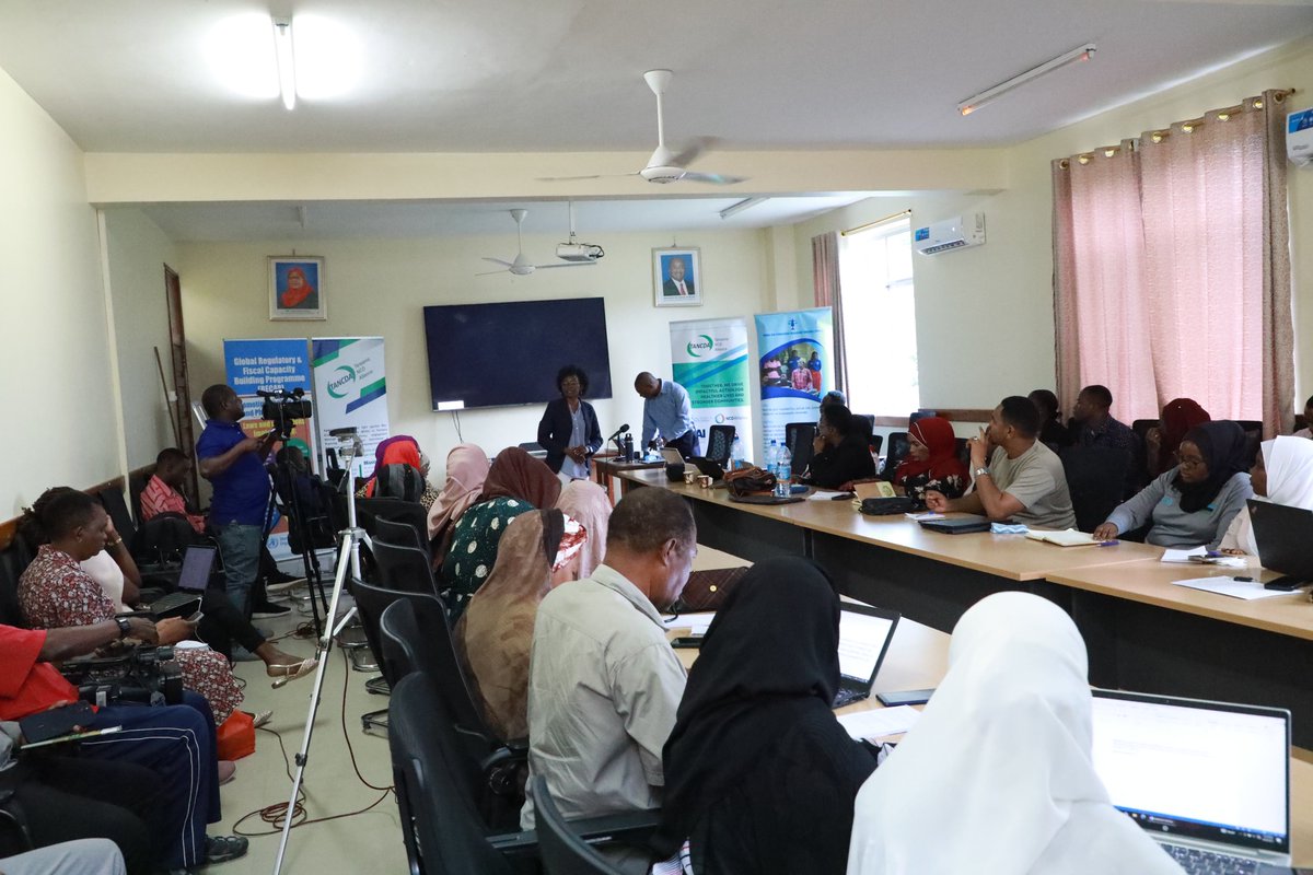 tancda's tweet image. 📰 Today in Zanzibar: We strengthened our partnership with the media in the fight against NCDs.
Effective communication saves lives, and today proved that together, we can do more! #NCDprevention #StrongerTogether