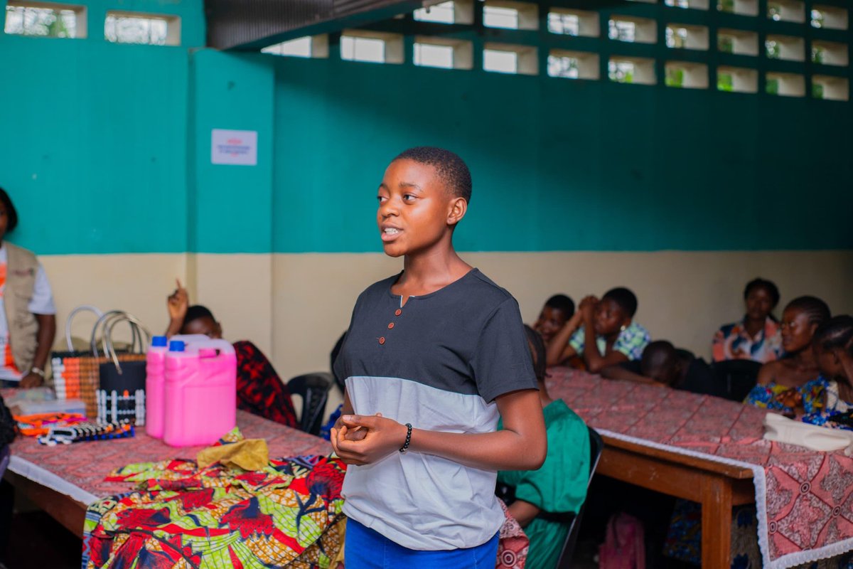 « 𝑳𝒂 𝒑𝒍𝒂𝒏𝒊𝒇𝒊𝒄𝒂𝒕𝒊𝒐𝒏 𝒅𝒆 𝒎𝒆𝒔 𝒕𝒂̂𝒄𝒉𝒆𝒔 𝒎𝒆 𝒑𝒆𝒓𝒎𝒆𝒕 𝒅’𝒂𝒗𝒐𝒊𝒓 𝒄𝒐𝒏𝒇𝒊𝒂𝒏𝒄𝒆 𝒆𝒏 𝒎𝒐𝒊, 𝒅𝒆 𝒎𝒊𝒆𝒖𝒙 𝒎𝒆 𝒄𝒐𝒏𝒄𝒆𝒏𝒕𝒓𝒆𝒓 𝒆𝒕 𝒅’𝒂𝒕𝒕𝒆𝒊𝒏𝒅𝒓𝒆 𝒎𝒆𝒔 𝒐𝒃𝒋𝒆𝒄𝒕𝒊𝒇𝒔. » dit Jeannette MUJANYI

Excellent weekend à tous