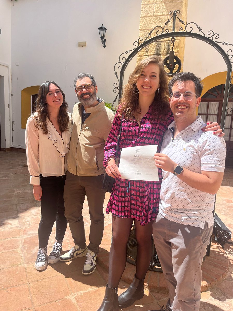 Nuestros residentes han acudido este fin de semana al XVII Encuentro de Residentes de la SAHTA!! ⚕️osuna

Enhorabuena a los ponentes y en especial a nuestra R4 Lola Rico por su primer premio!! 🎉🎉