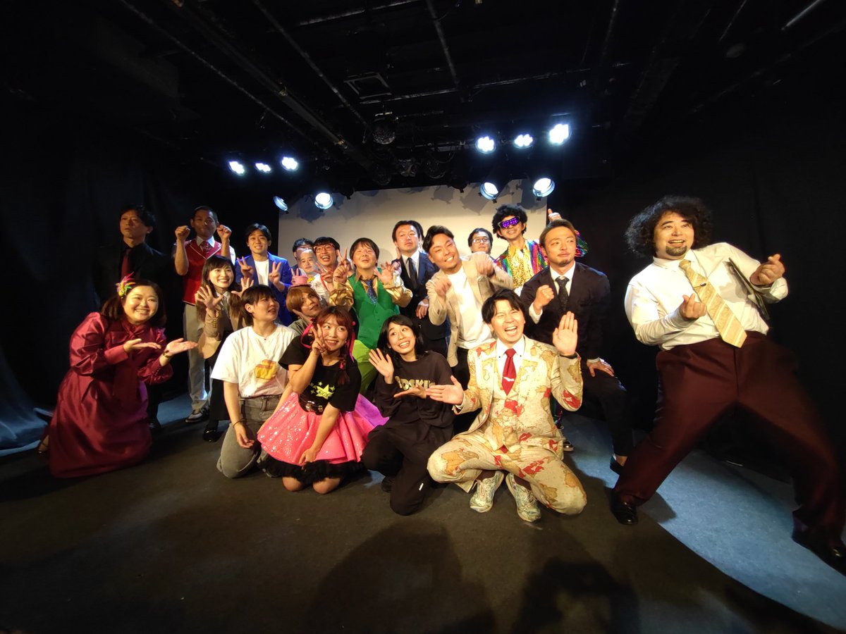 ren_ai_bancho's tweet image. #イッサイガッサイ
第四位 #ちょむロビンソン さん(さんちーさんQUOカード)
第三位 #ヒロオクムラ さん
第二位 #エルシャカラーニ さん(さんちーさんQUOカード、わたしの鑑定券)
第一位 #スレンダーパンダ さん(2連覇)
(賞金、さんちーさんQUOカード、わたしの鑑定券、Cwave、雪田慎一くん続↓