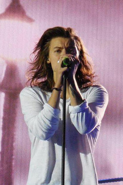 Harrryslonghair's tweet photo. https://t.co/6Se3CLjQog