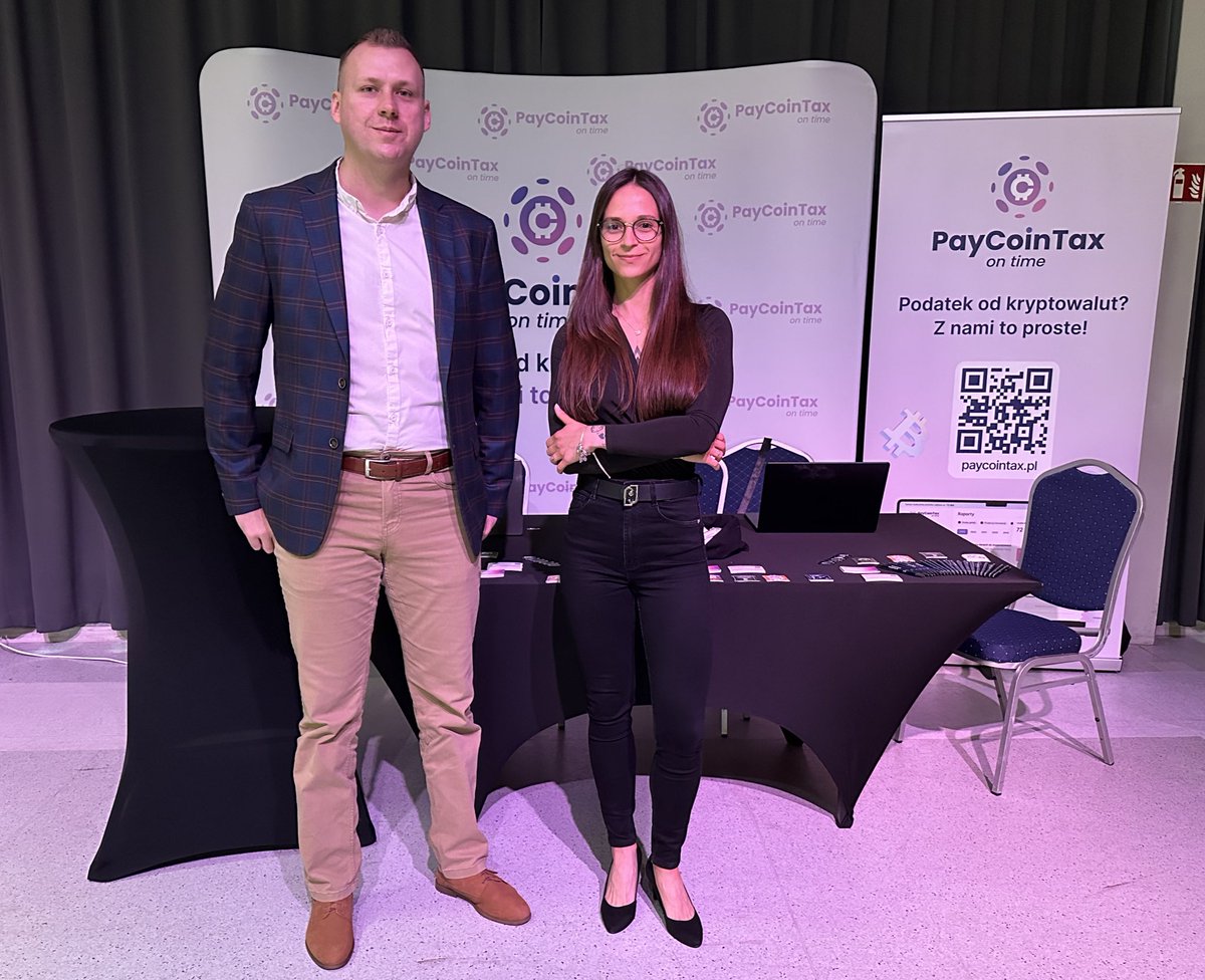 PayCoinTax (@paycointax) on Twitter photo Jeżeli jeszcze nie podeszliście do nas podczas konferencji <a href="/CryptoSpherePL/">CryptoSphere</a> to zapraszamy na nasze stanowisko!🔥
Mamy dla Was sporo krypto gadżetów do rozdania😎
Link do aplikacji: paycointax.pl Jeżeli jeszcze nie podeszliście do nas podczas konferencji <a href="/CryptoSpherePL/">CryptoSphere</a> to zapraszamy na nasze stanowisko!🔥
Mamy dla Was sporo krypto gadżetów do rozdania😎
Link do aplikacji: paycointax.pl