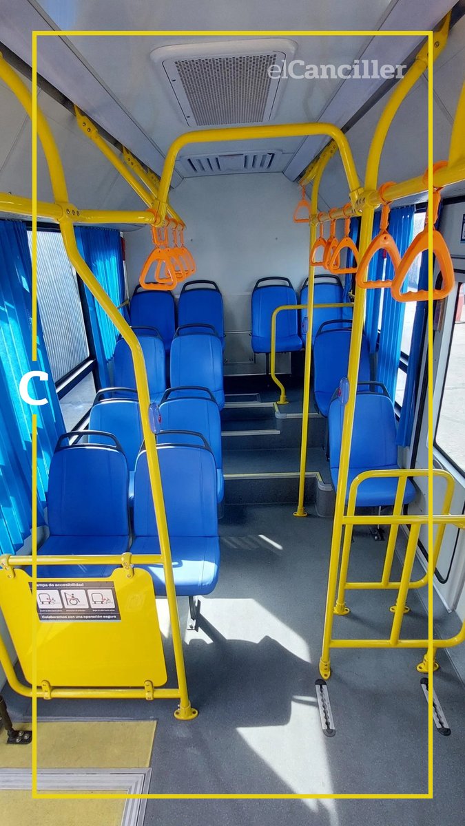 elcancillercom's tweet photo. [AHORA] Llegaron los nuevos minibuses eléctricos de la Ciudad: tienen 15 asientos y puertos USB para cargar los celulares. https://t.co/YXVYTOr6YU