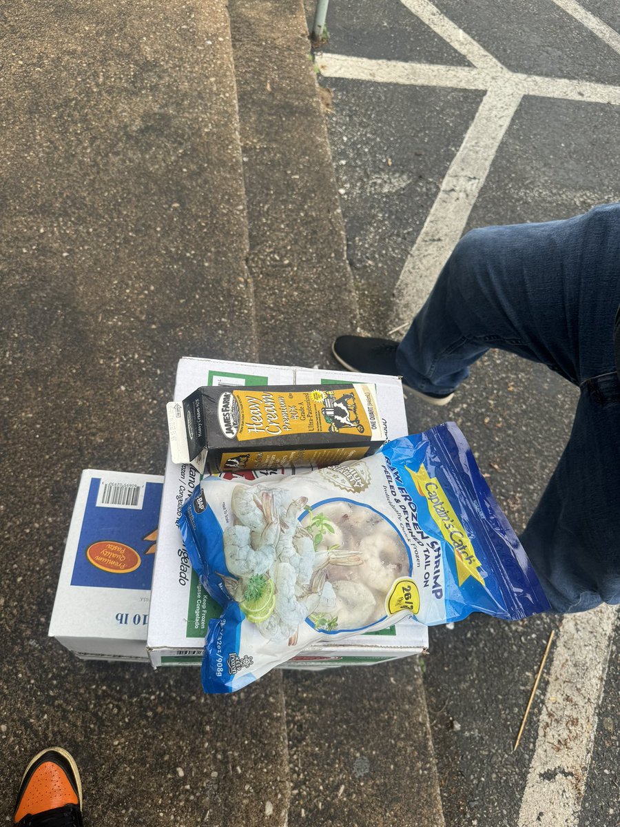 Real Hurt Girl Sh*T tweet media