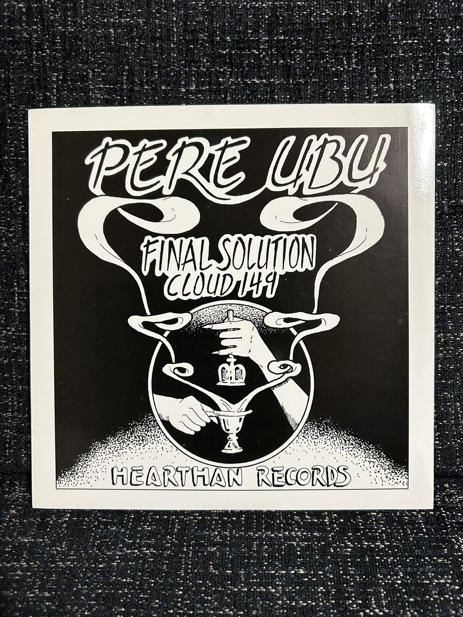 seamonsters331's tweet photo. RIP #DavidThomas

「Final Solution」by #PereUbu🇺🇸

Peter Murphyによる本曲カバーのオリジナルがペル・ウブなるケッタイな名前のバンドである、と雑誌のレビューで読んだ事が興味を持ったきっかけ。個人的には80s末〜90s初頭に出たFontana期のアルバム群を聴き倒しました。
https://t.co/T9mZYOtVEO https://t.co/QOr51n8xyS