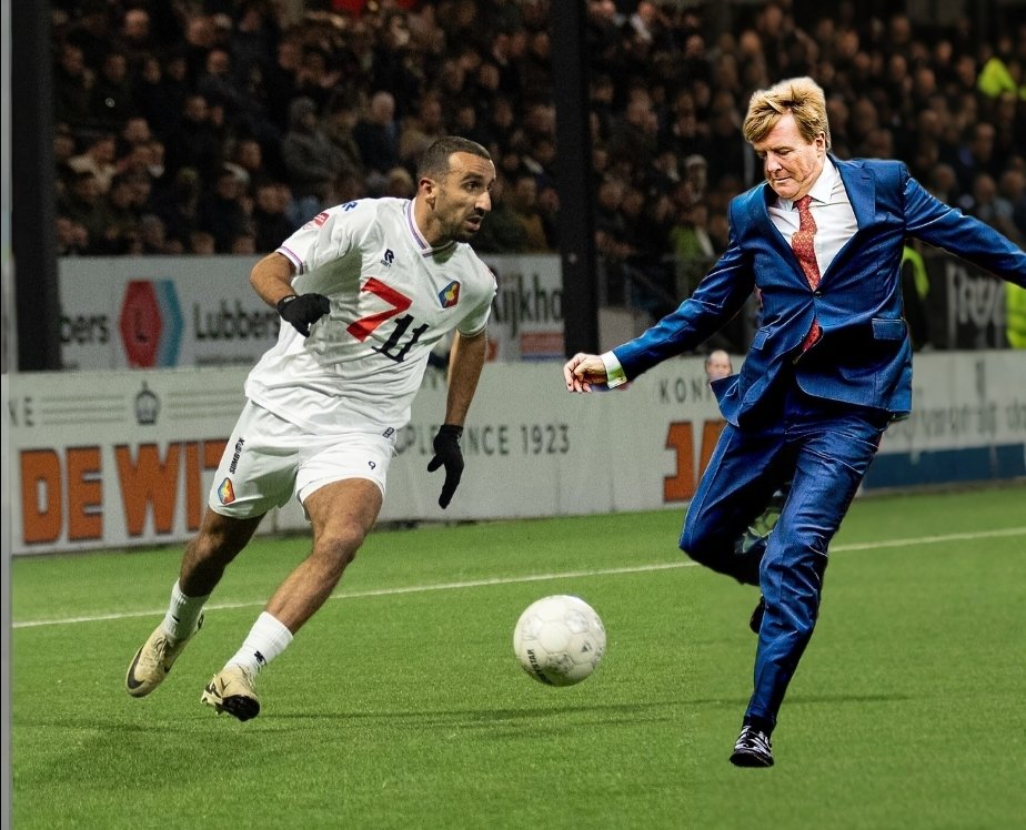 HarvOfzo's tweet photo. Heb geruchten gehoord dat ons Willem komende wedstrijd meespeeld, zo komen we zeker de Playoffs in!! 🇳🇱
#Telstar #WitteLeeuwen #kkd #Koningsdag #Koningsdag2025 https://t.co/gLBUOzRAMJ