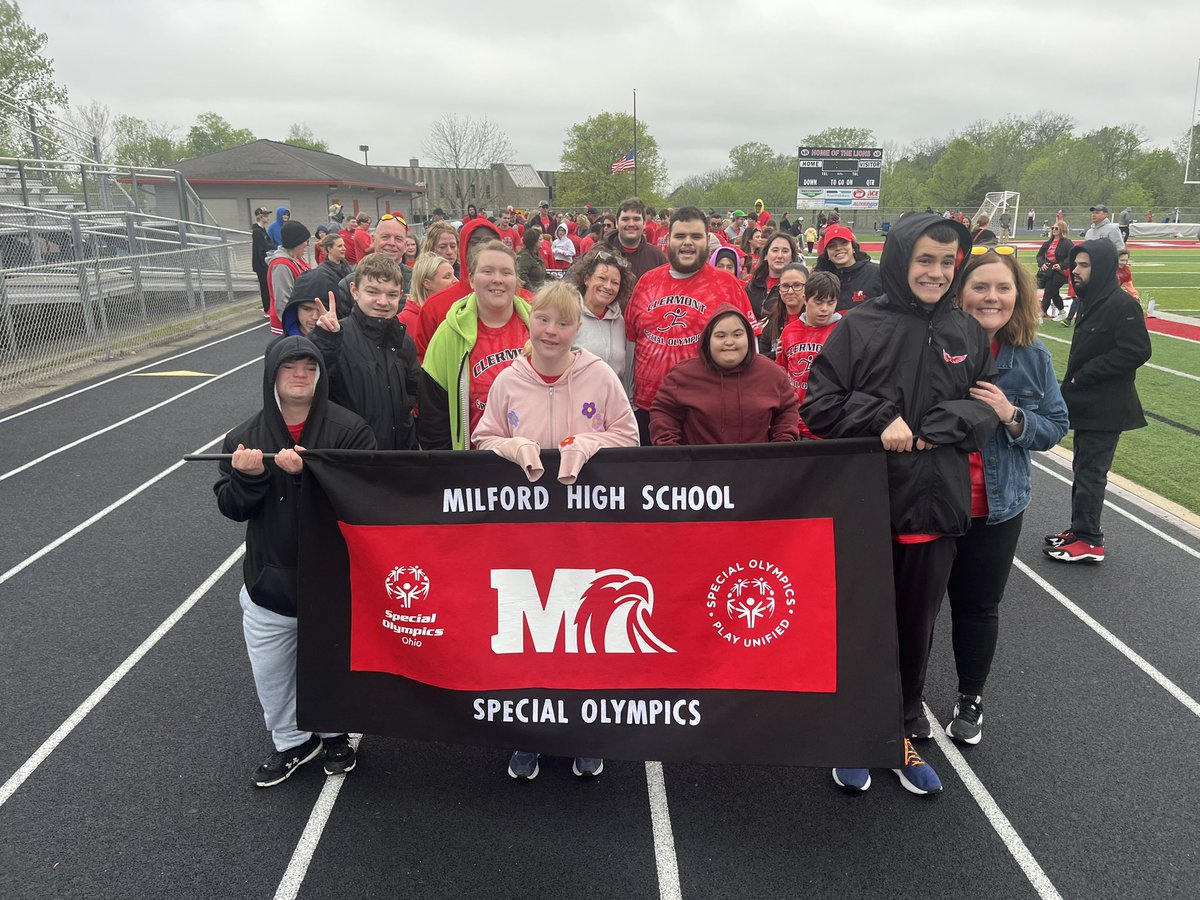 Good luck to this team of athletes as they compete at the Clermont County Special Olympics today!  <a href="/Milford_Eagles/">Milford Athletics</a> <a href="/MilfordHsEagles/">Milford High School</a>