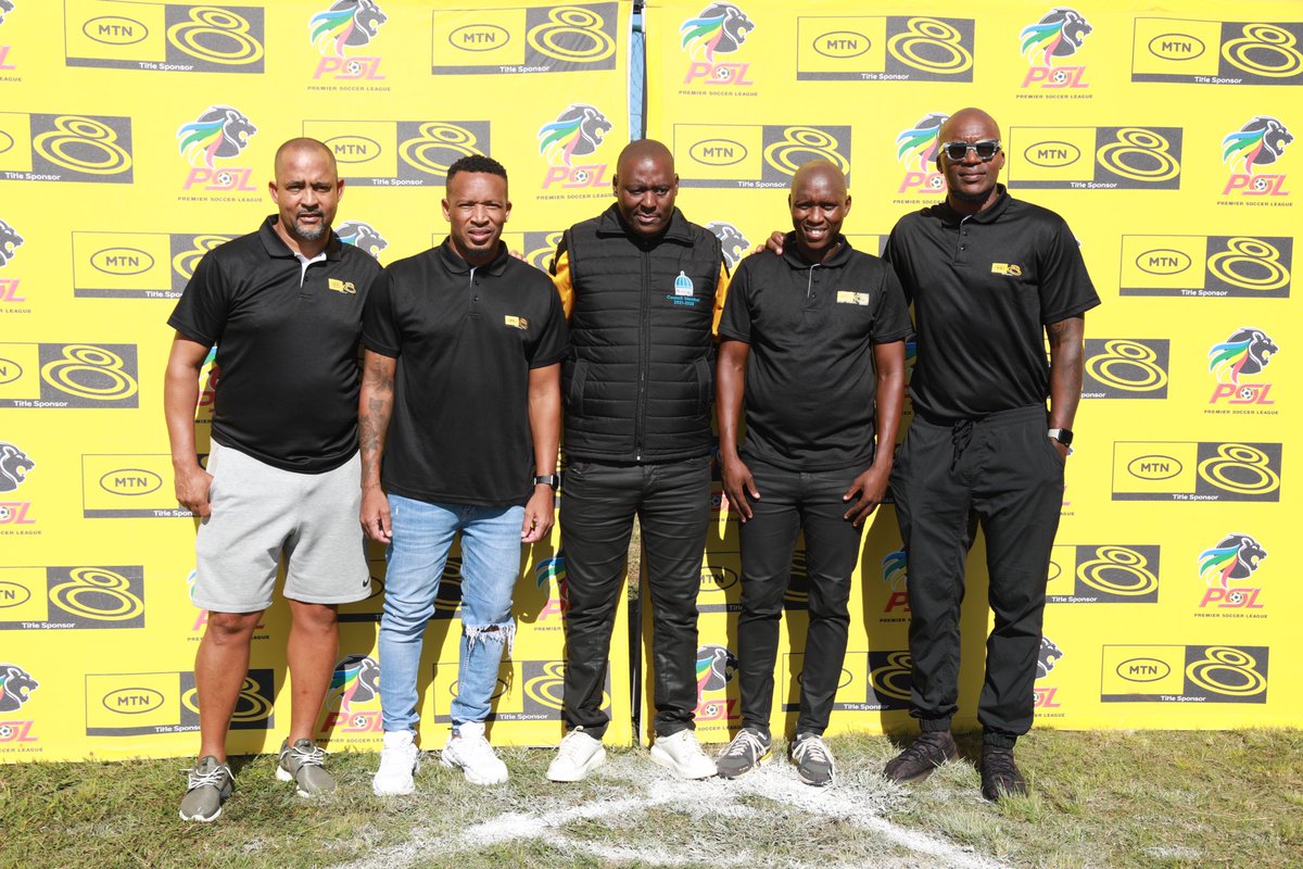MTN8's tweet image. Some of the Legends are with us in KZN. Can you guess which one of our MTN8 Legends is from eNtuzuma? 👀
#MTN8 #LastLegendStanding #TodayWeMakeMoves