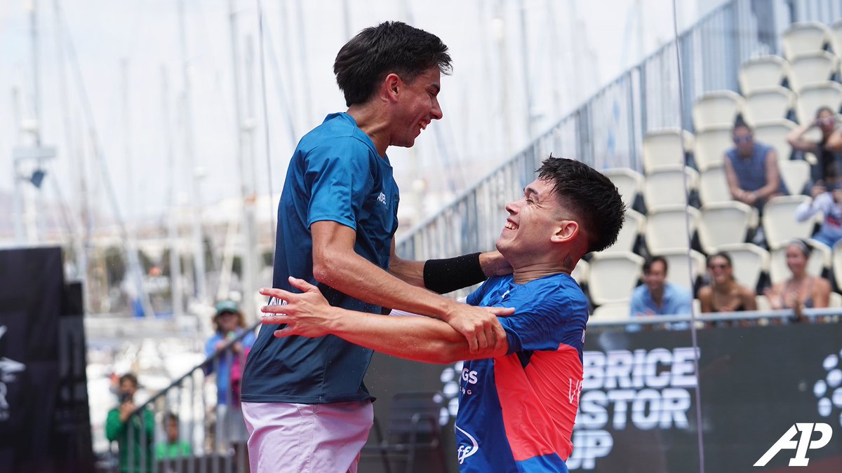 🎾 SEMIFINALS

✅ Puppo/Maldonado
7/5 6/3
❌ López/Gutiérrez

#A1LanzaroteOpen