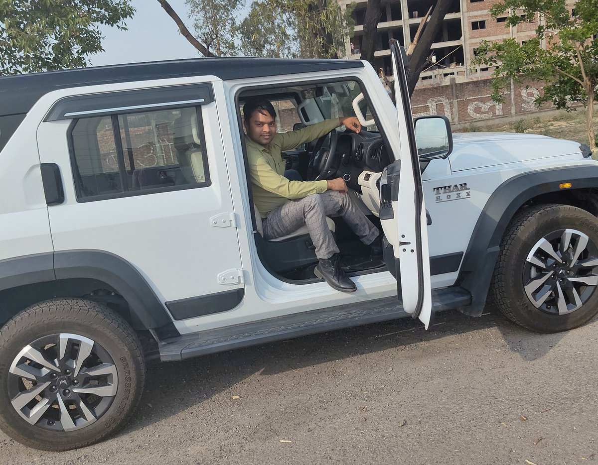 Mustake04703779's tweet photo. Every great journey starts with a small step. Today it's a token, soon it will be a triumph!
#NewBeginnings #DreamCar #JourneyStarted #SuccessMindset #mahirasaifi #HardWorkPaysOff #Motivation #KeepGoing #DreamBig #CarGoals #NextLevel #MustakeemSaifi #Mustakeem https://t.co/Ys6CriaJu0