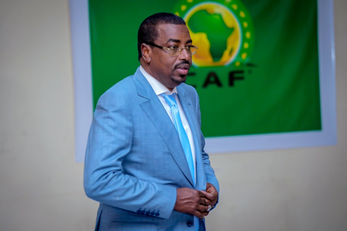 Chers  membres du Comité Exécutif, chers collègues, chers présidents de 54 pays Africains.

À l’heure où je quitte mes fonctions de 3ᵉ vice-président de la CAF, je tiens à vous adresser mes remerciements les plus sincères pour le chemin parcouru ensemble durant ces quatre