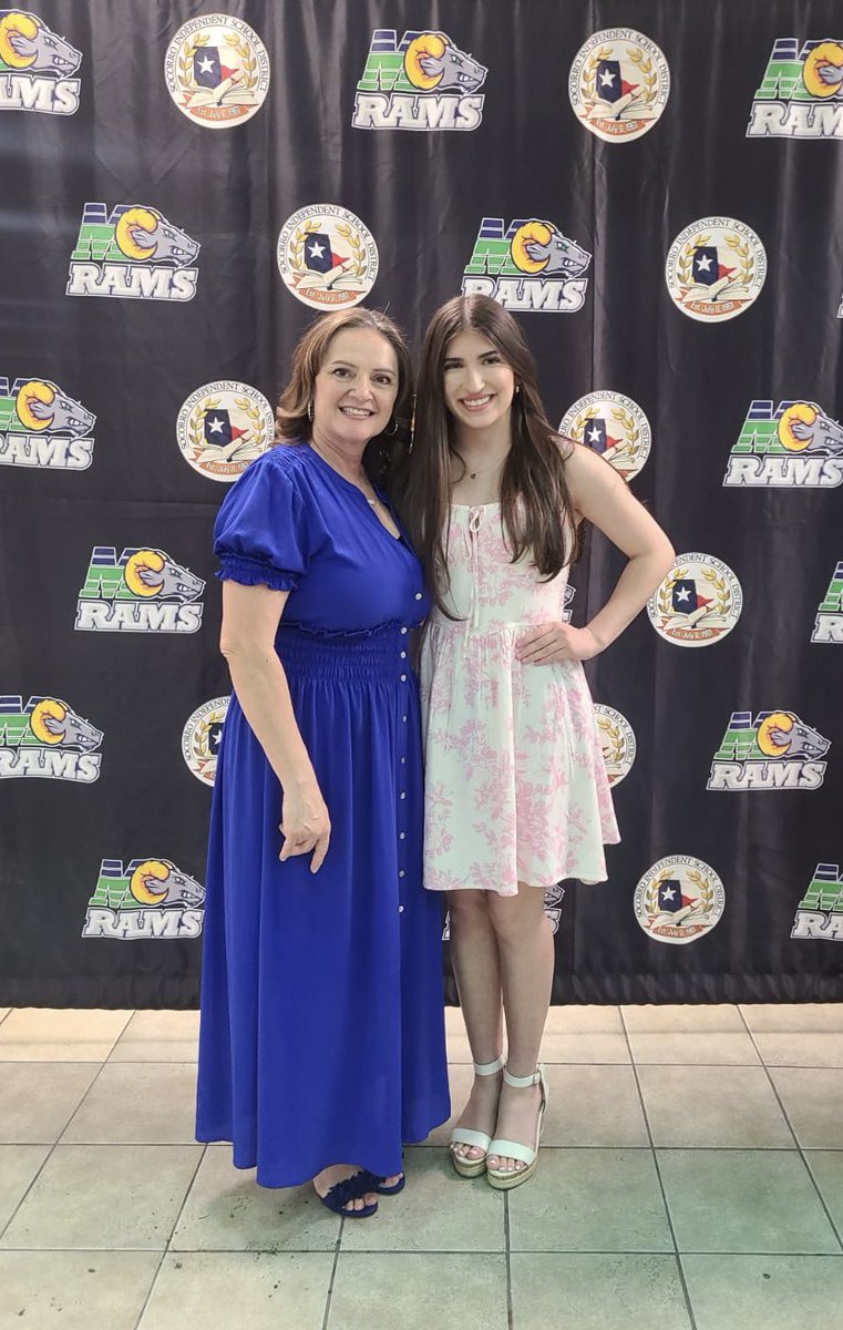 Ana Player (@anaplayer_mhs) on Twitter photo The highlight of my week was celebrating Keiraโs academic accomplishments as she was recognized as <a href="/MontwoodHS/">David Herrera</a> Top 15. I canโt wait to sit beside her at the <a href="/mhsco_2025/">Montwood Class of 2025</a> graduation ceremony. <a href="/MontwoodHSCheer/">@MontwoodHSCheer</a> <a href="/_MHSSTUCO/">Montwood HS StuCo</a> The highlight of my week was celebrating Keiraโs academic accomplishments as she was recognized as <a href="/MontwoodHS/">David Herrera</a> Top 15. I canโt wait to sit beside her at the <a href="/mhsco_2025/">Montwood Class of 2025</a> graduation ceremony. <a href="/MontwoodHSCheer/">@MontwoodHSCheer</a> <a href="/_MHSSTUCO/">Montwood HS StuCo</a>