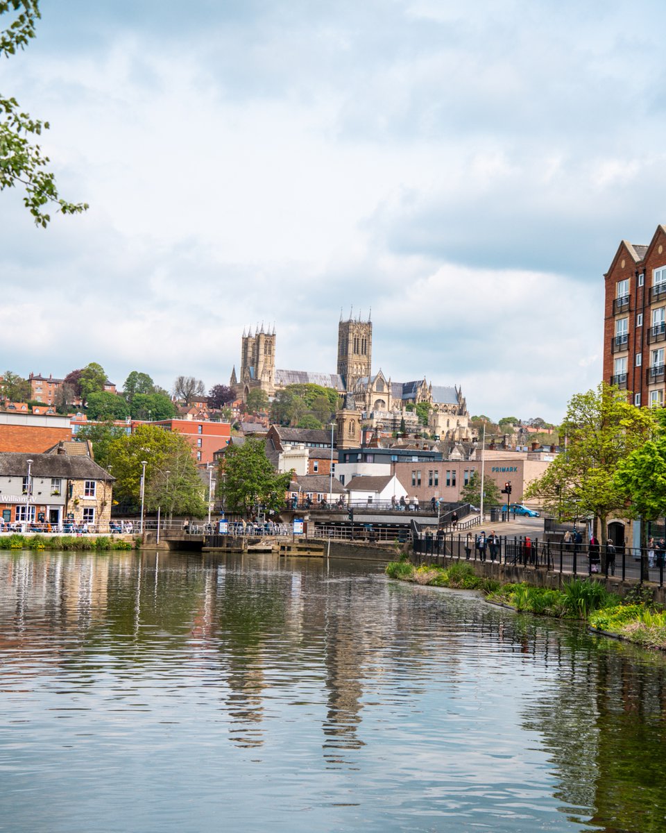 A great end to this year’s offer holder day series! 🙌

A huge thank you to all our visitors and to our staff and ambassadors who make it all happen. 🫶

We hope that your experiences here have confirmed your thoughts on choosing Lincoln as your place of study. 🤩