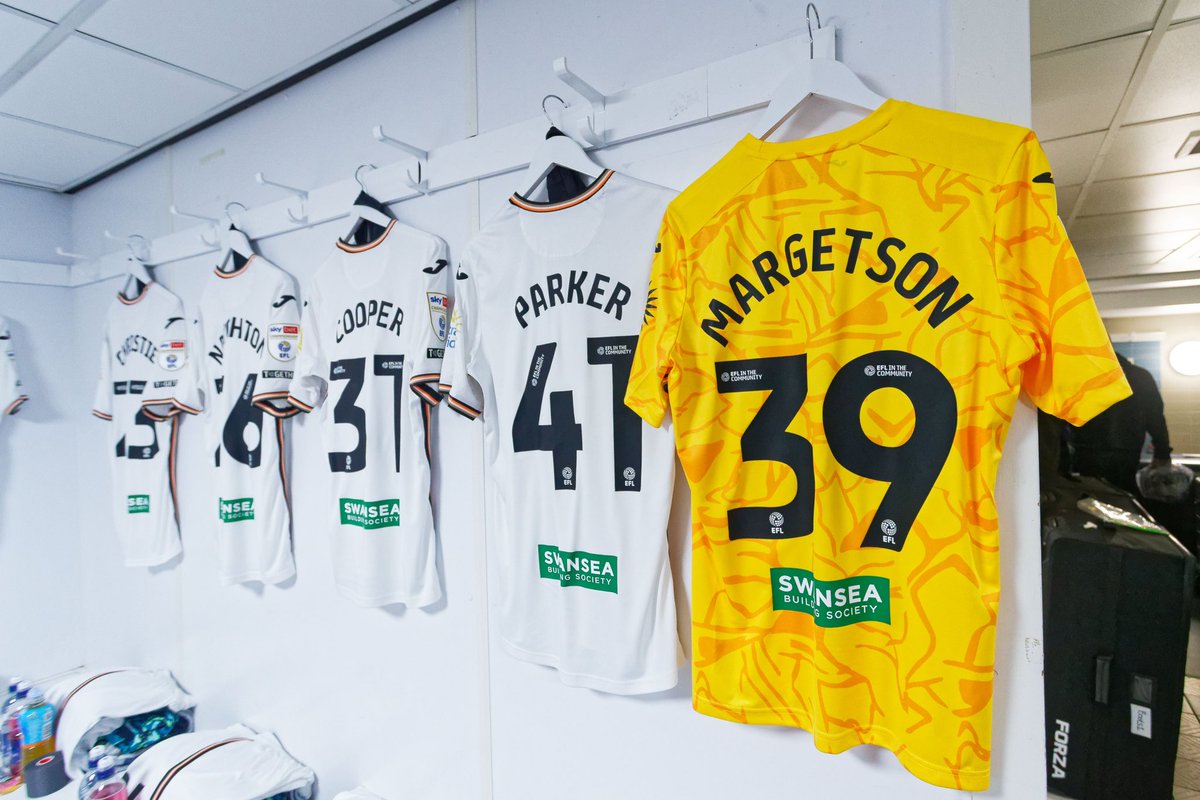 🧤 <a href="/kitmarge1/">Kit Margetson</a> on the bench 🙌