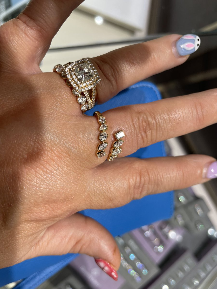 Stopped by to see my friends At Diamonds Direct. It’s their big Spring Sale. Open on Sunday this week. (And yes, I bought  <a href="/hammer_chrystal/">Chrystal Hammer</a> something.) the BEST customer service. 
-<a href="/jasonalanhammer/">Jason Hammer</a> 
#DiamondsDirect