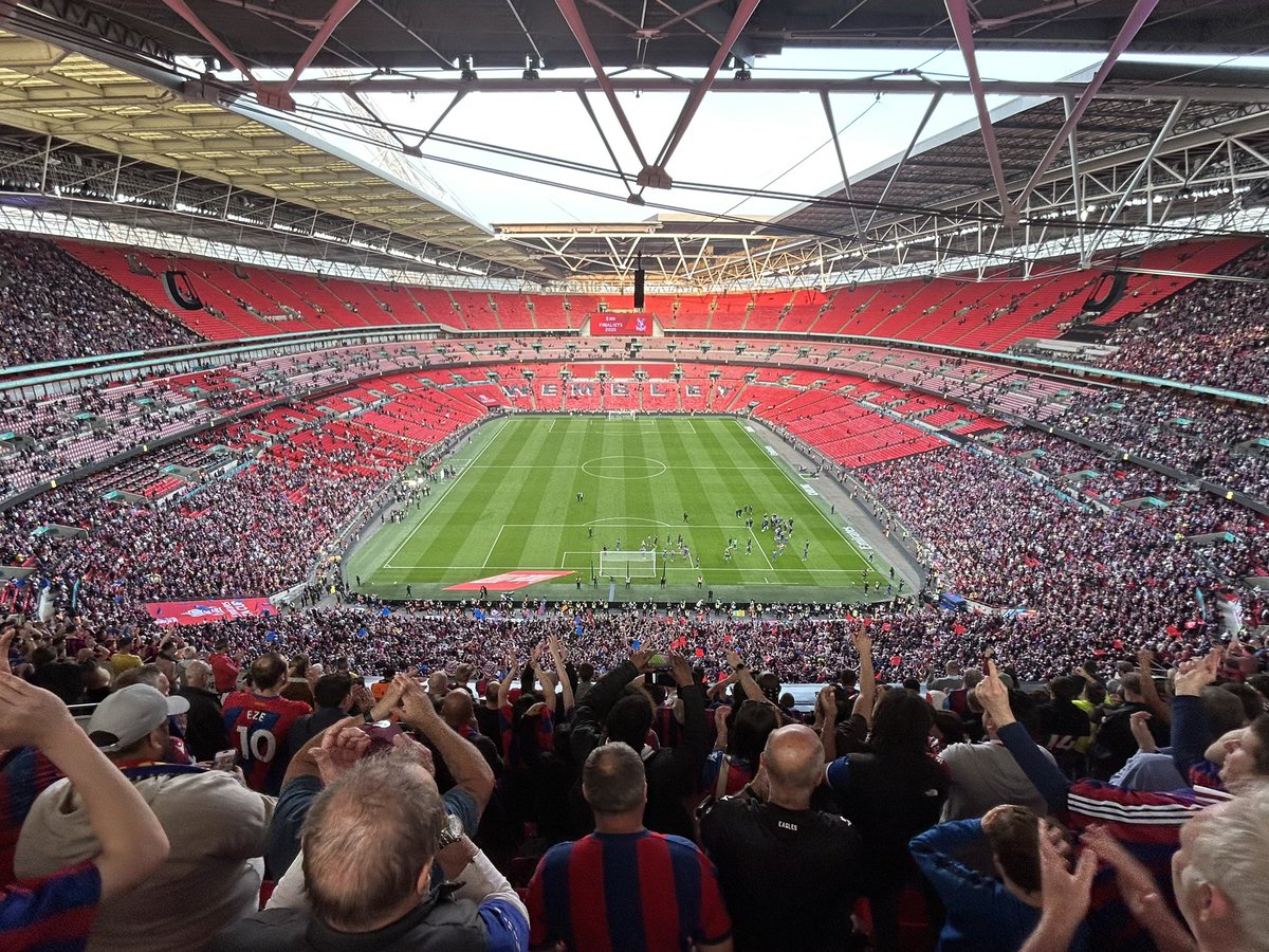 So good to be on the right side of this 90th minute view for once… 😍🦅🔴🔵