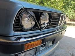retrokatg's tweet image. It’s odd what you can feel nostalgic about…
Today it was car headlamp wipers.
They were very cool in the 80s and 90s.