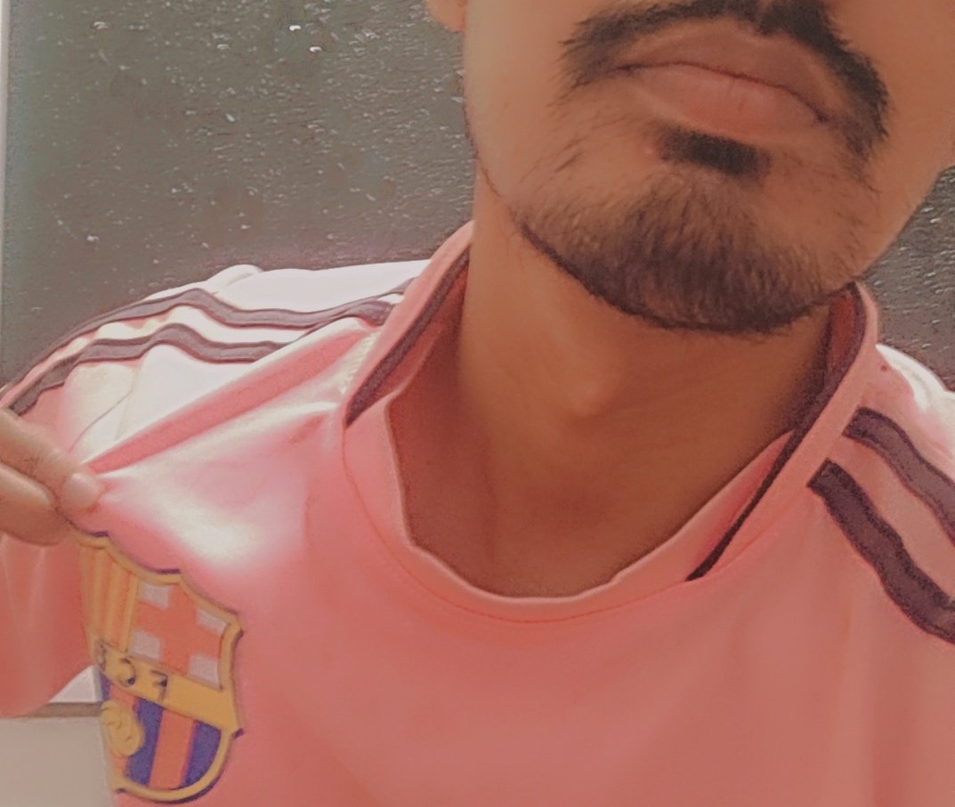 Captainknows_'s tweet photo. Every El Clasico is wild and tense and gives the worst anxiety ahead of the match but here we go again! 🙌 

Can't wait to kiss the batch after 90 minutes and please give us a moment to celebrate with the trophy @FCBarcelona 🏆  Visca El Barca, Visca El Catalunya!! https://t.co/1oWNnATNcq