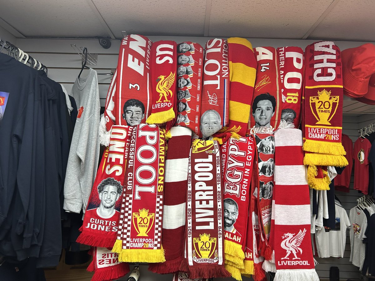 hatscarforabadg's tweet photo. Just finished I hope everyone gets there stuff,been mad but tried our best to sort everyone for tomorrow if not you will have early next week,shop all stocked and ready for tomorrow,hope everyone has a boss day tomorrow,up the soon to be champions https://t.co/CI2XBnEZdi
