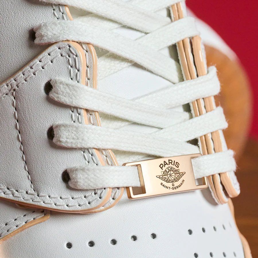 JustFreshKicks tweet media