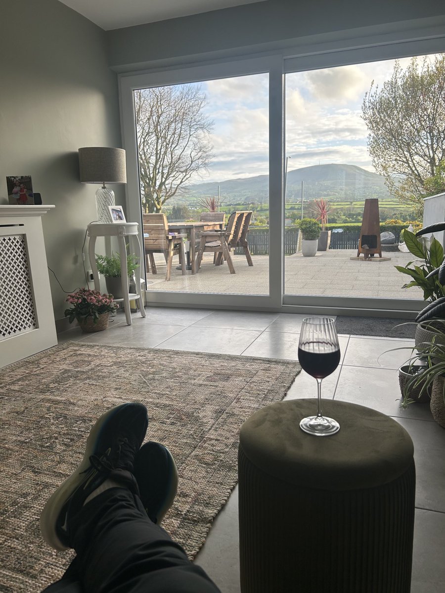 Used to be the Black Horse and Clubland on a Saturday night, now it’s a wee bottle of Red, Alexa and Slieve Gallion!