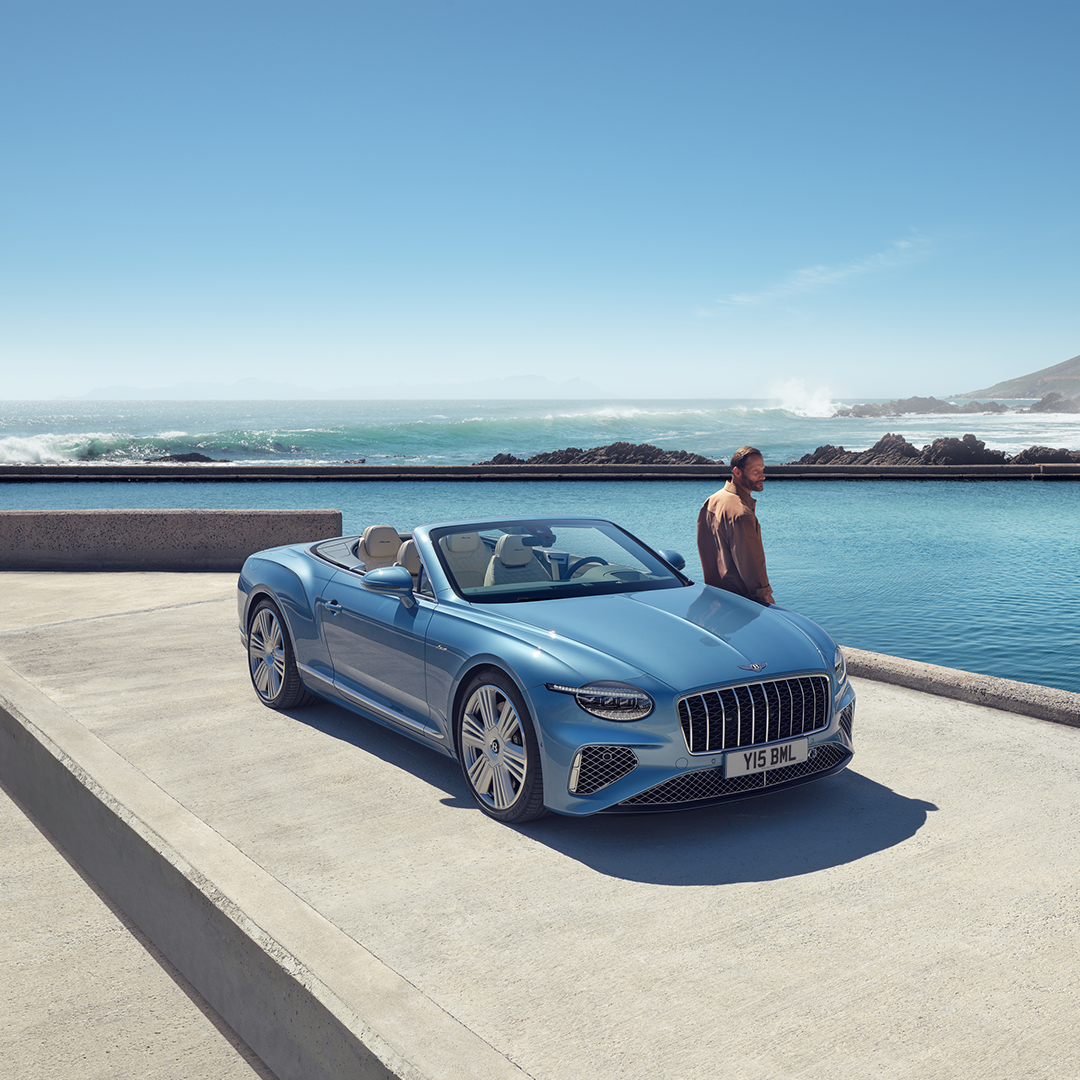 Blending exhilarating performance with a heightened focus on comfort, this is the new Bentley Continental GTC Azure.

-
Continental GTC Azure (hybrid) WLTP drive cycle: fuel consumption, mpg (l/100km) – Combined with discharged battery 27.4 (10.3). Combined electrical