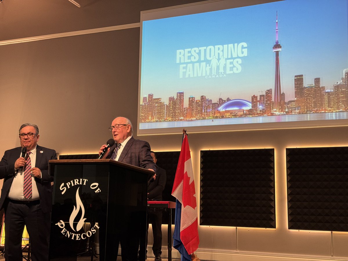 Gracias al Superintendente de Ontario Canadá 🇨🇦 el Pastor McLaughlin por abrir las puertas y por su visión y su constante respaldo a Restaurando Familias. Dios bendiga las familias de Canadá.  🇨🇦