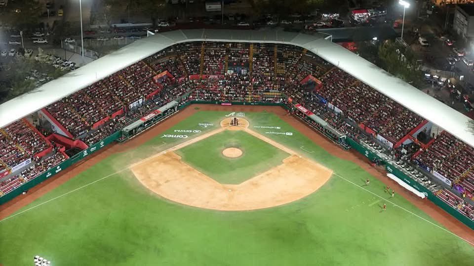 ing_ocampo's tweet photo. #LaCasaDelBeisbol @Alfonsolanzagor 
Saludos desde El Heroico Puerto de Veracruz https://t.co/rpSTGK0TKg