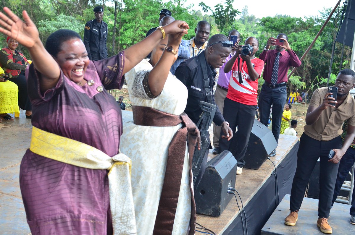 <a href="/JBNyamate/">Nyamate</a> <a href="/ubctvuganda/">UBC UGANDA</a> <a href="/JonahRuhima/">Ruhima Jonah</a> <a href="/kamukamafredie/">Kamukama Fredie #FutureSecured #PLU</a> <a href="/BusingyeJose/">G.L.O.W💋👅✨♛</a> <a href="/Beinomugisha_Iv/">Beinomugisha Ivan</a> <a href="/PMDU_OPMUganda/">Prime Minister's Delivery Unit - OPM Uganda</a> <a href="/KansiimeGerald/">Kansiime Gerald Kagyenzi</a> <a href="/MKarekye/">Marcella Karekye</a> <a href="/RugyendoQuotes/">Arinaitwe Rugyendo🇺🇬</a> I encourage all citizens to appreciate and honor their mothers every day. Not only through words but through actions that reflect the values they instilled in us.
I also urge the people of Kakumiro to continue supporting the Prime Minister, area Members of Parliament, and the