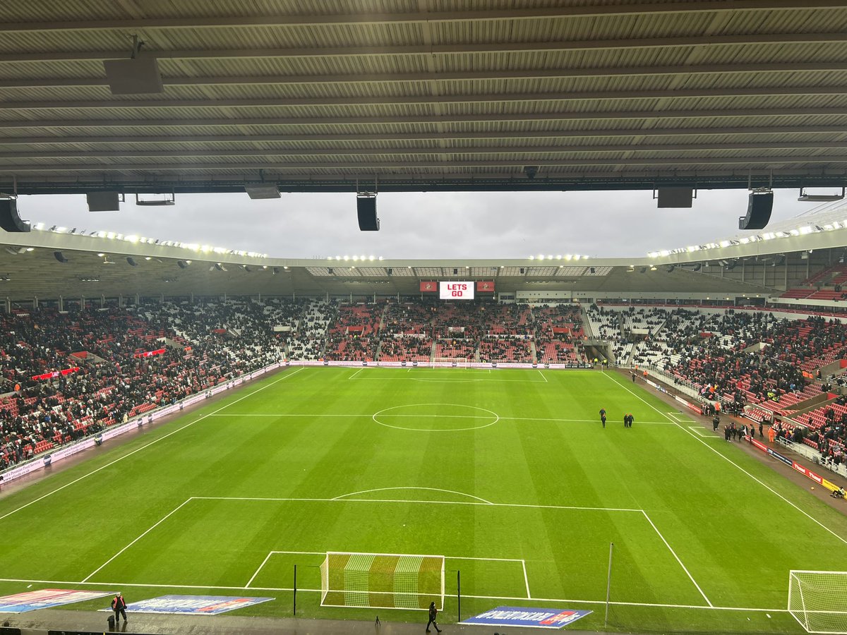 I can now proudly (and painfully) say I have attended every single away game with #Pompey this season in all competitions. 3 wins only but it couldn’t be with a better club than our own 💙 #Championship #Pompey