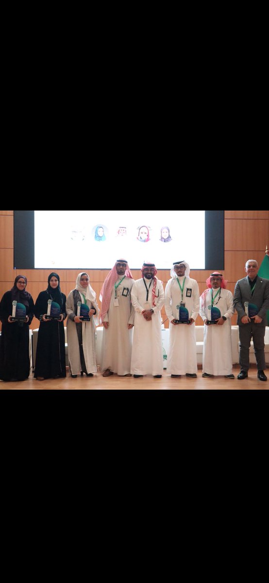 CIPM_KAU's tweet photo. مشاركة مركز الابتكار في الطب الشخصي @CIPM_KAU كشريك في تنظيم المؤتمر الأول لمركز الملك فهد للبحوث الطبية @kfmrc_official والذي شهد مشاركات بحثية متقدمة في تخصصات ومجلات علمية وطبية متنوعة ونجاحا كبيرا. @kauedu_sa https://t.co/UbIQwZWgyq