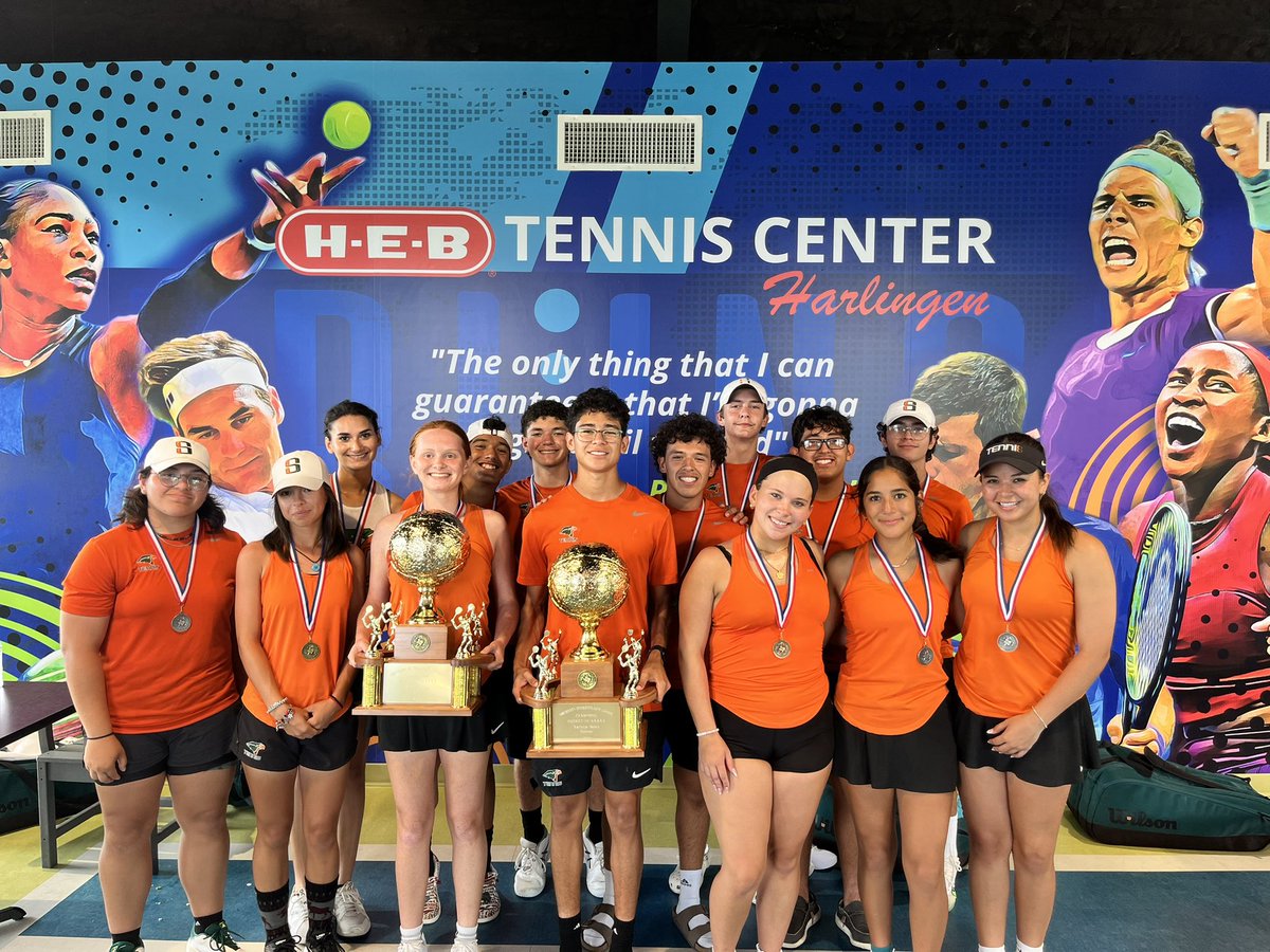 Congratulations to our Harlingen South Hawks for capturing the 32-5A District Championship for both Varsity Boys and Girls divisions! The South Hawks have 14 Regional Qualifiers, Great job to all!