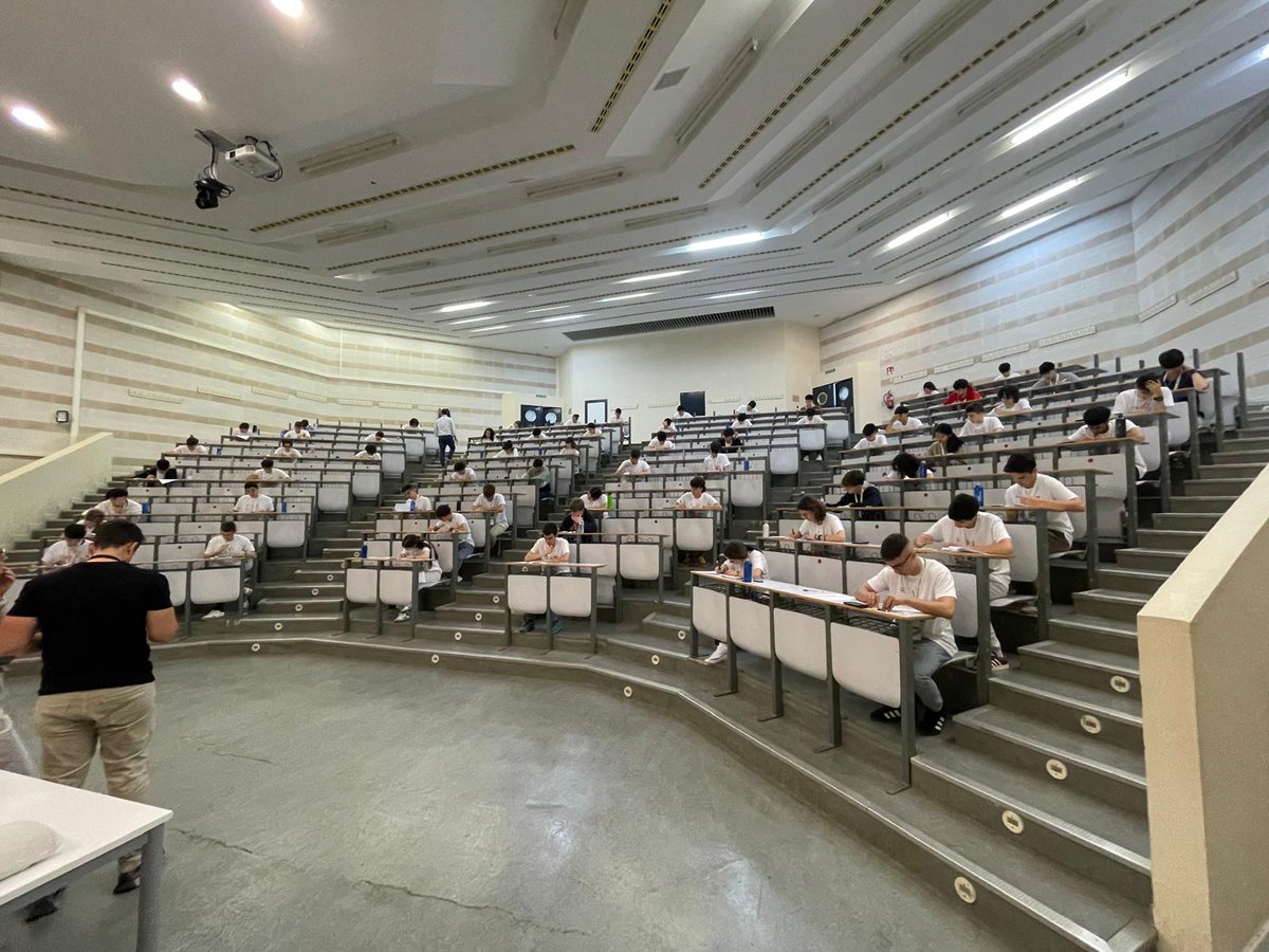 RSEQ (@rsequimica) on Twitter photo 🏆Arranca la XXXVIII Olimpiada Nacional de Química en <a href="/Univcordoba/">Universidad Córdoba</a>
Más de 120 estudiantes de toda España compiten en esta cita organizada por la @RSEQ_quimica
🔗 rseq.org/inicia-la-xxxv…
#RSEQ #OlimpiadaQuímica #QuímicaEnEspañol #EducaciónCientífica #TalentoJoven #Córdoba2025 🏆Arranca la XXXVIII Olimpiada Nacional de Química en <a href="/Univcordoba/">Universidad Córdoba</a>
Más de 120 estudiantes de toda España compiten en esta cita organizada por la @RSEQ_quimica
🔗 rseq.org/inicia-la-xxxv…
#RSEQ #OlimpiadaQuímica #QuímicaEnEspañol #EducaciónCientífica #TalentoJoven #Córdoba2025