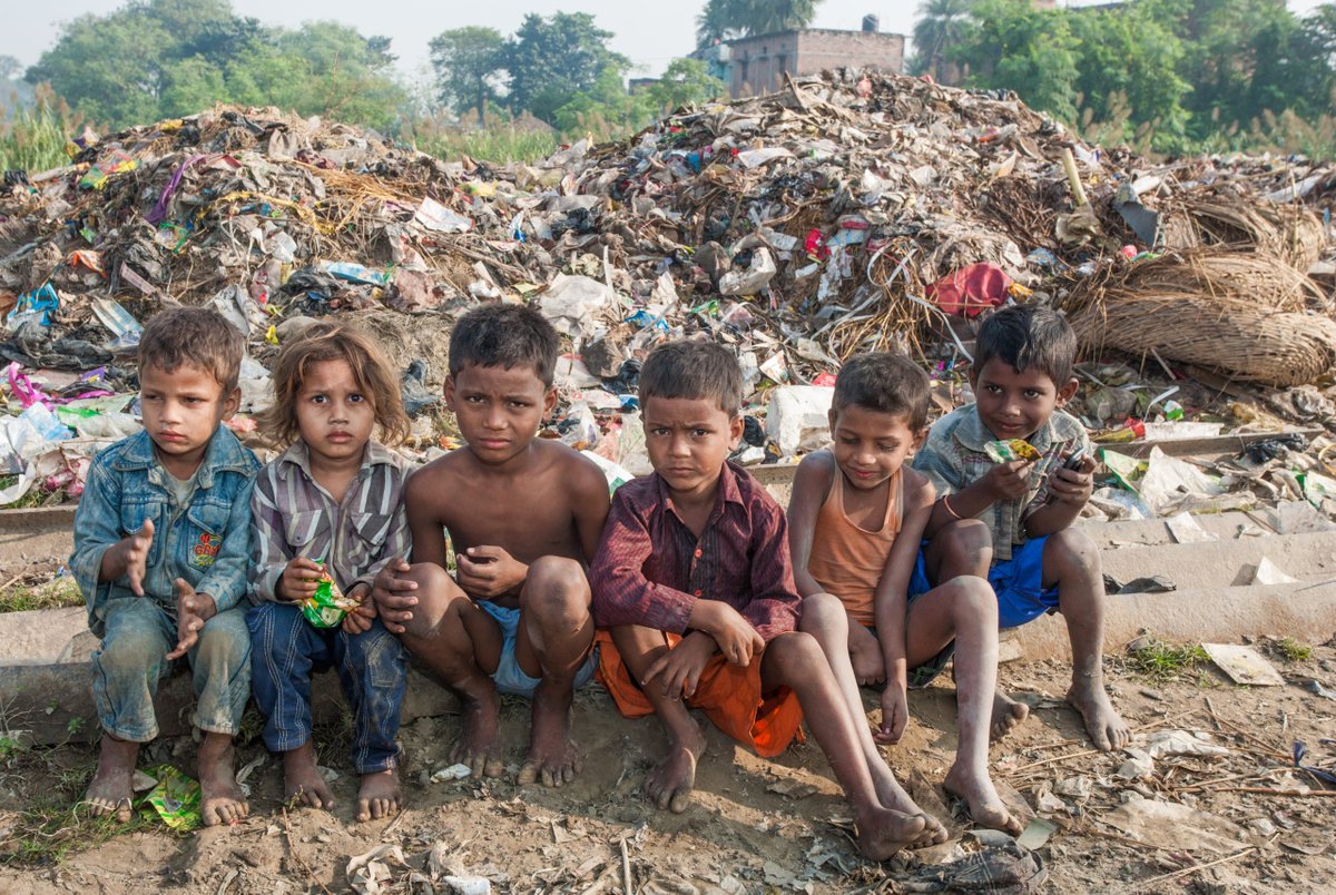 marioching's tweet photo. @realCarola2Hope Seguro los prefieres asi a los niños... https://t.co/cEpE1oHn6i