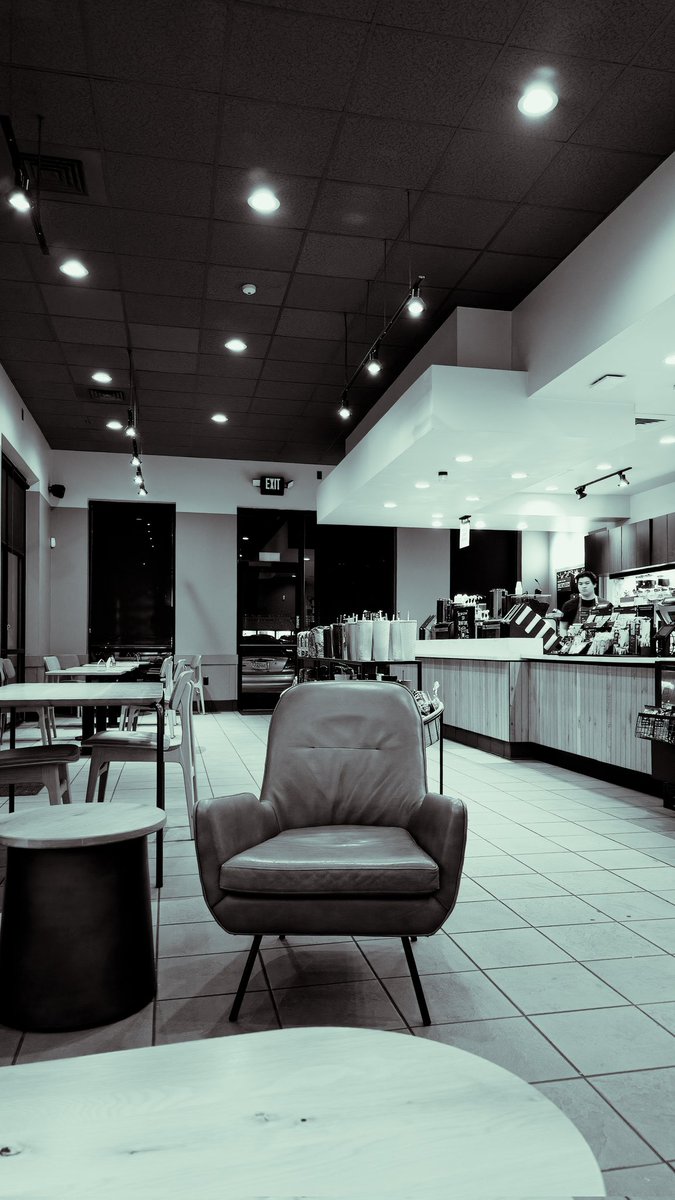 mexinaco14's tweet image. Woke up early to pick up coffee for staff members 5am #Samsung #GalaxyS25Ultra #ExpertRaw #withGalaxy #GalaxyVibes #LightRoom #ShotOnSnapdragon #SnapDragonInsiders @SamsungMobileUS @Snapdragon @Lightroom