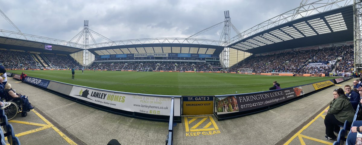1978Antsmith's tweet photo. Ground 43 of the current 92 Prem and EFL clubs completed, a visit to Deepdale to watch Preston North End vs Plymouth Argyle. Finished 2-1 to Plymouth which has dragged PNE into a relegation battle they weren’t expecting. Boos rang out at full time from the angry Preston Fans 😡 https://t.co/hZhjnzlzri