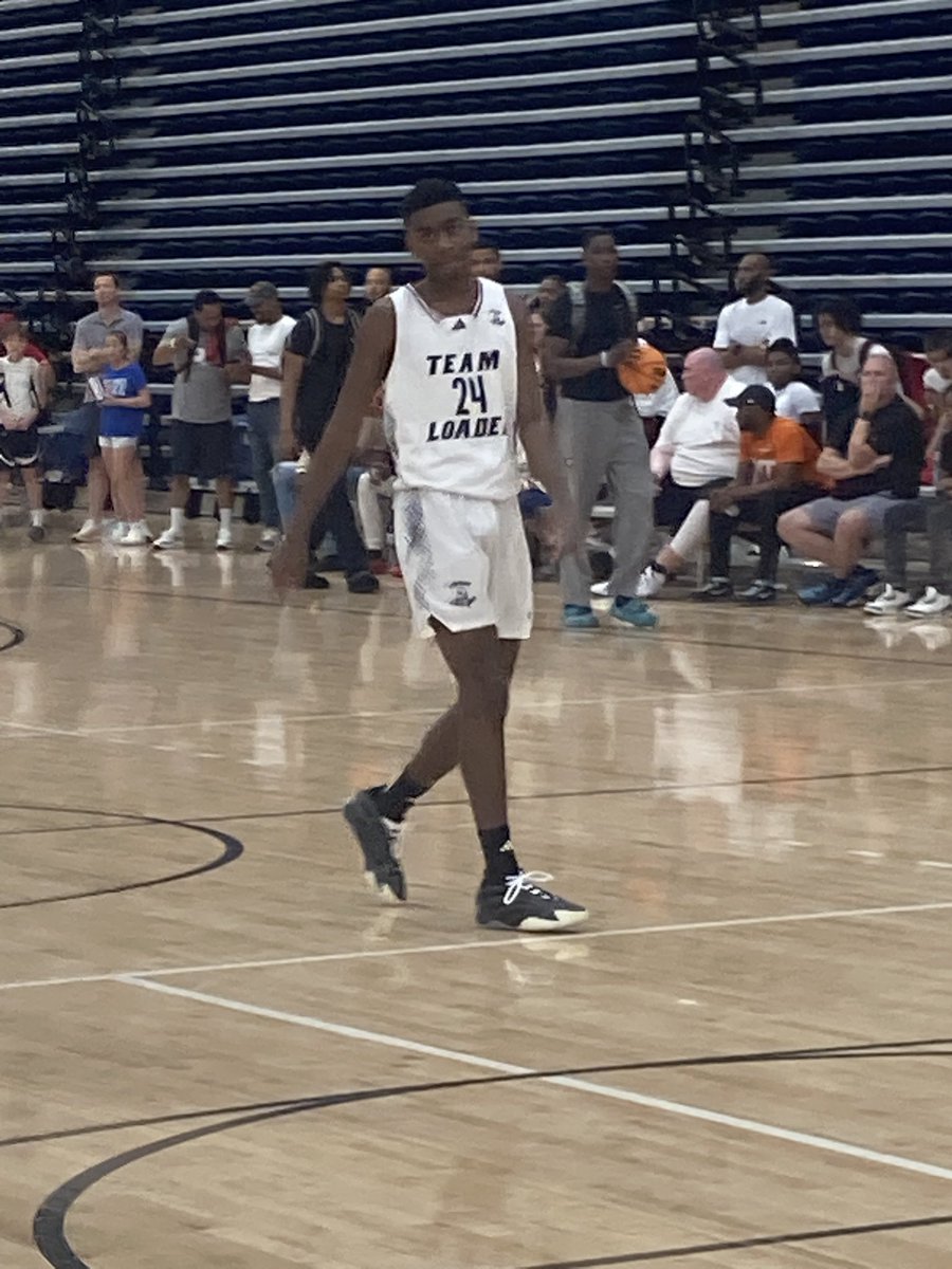 BIG SH🏀TS (@bigshotsglobal) on Twitter photo 2027 James Minlend of Team Loaded VA 3SSB take the floor. 3 level scorer, makes all the right decisions, and defends. His recruitment will pick up soon.
#BIGSHOTS #RICHMONDJAM 2027 James Minlend of Team Loaded VA 3SSB take the floor. 3 level scorer, makes all the right decisions, and defends. His recruitment will pick up soon.
#BIGSHOTS #RICHMONDJAM