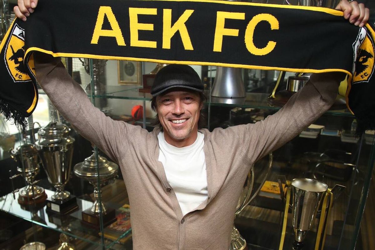 🗣️ “El argentino juega al fútbol para ganar, esa es la realidad. En todos los partidos así sea un picadito entre amigos, siempre se busca ganar.

Maradona es único y yo lo recuerdo con cariño y también tristeza por no tenerlo más con nosotros. Es duro que no esté más físicamente