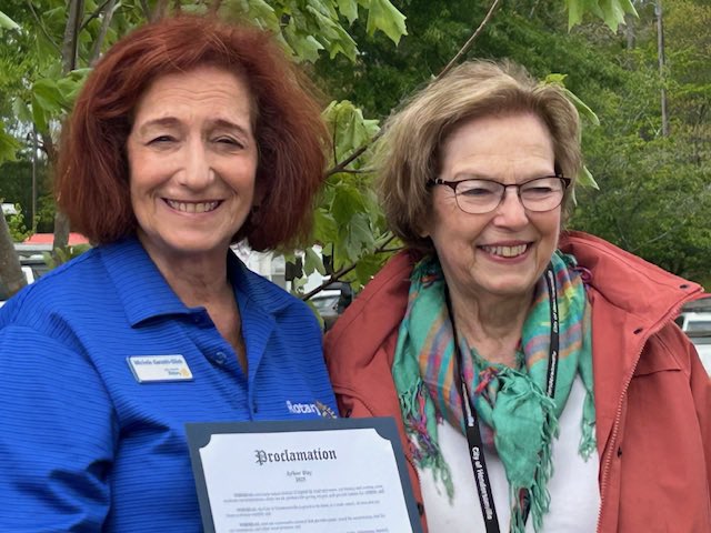 4SeasonsRotary's tweet image. We are honored to sponsor the annual #ArborDay ceremony with @HVL_NC every year since 1991!! Great event with support from the city’s Public Works & Tree Board, as well as @HCPSNC! #environment #earthday #RotaryGeek #peopleofaction @Rotary @TiffanyErvin @heels4corners