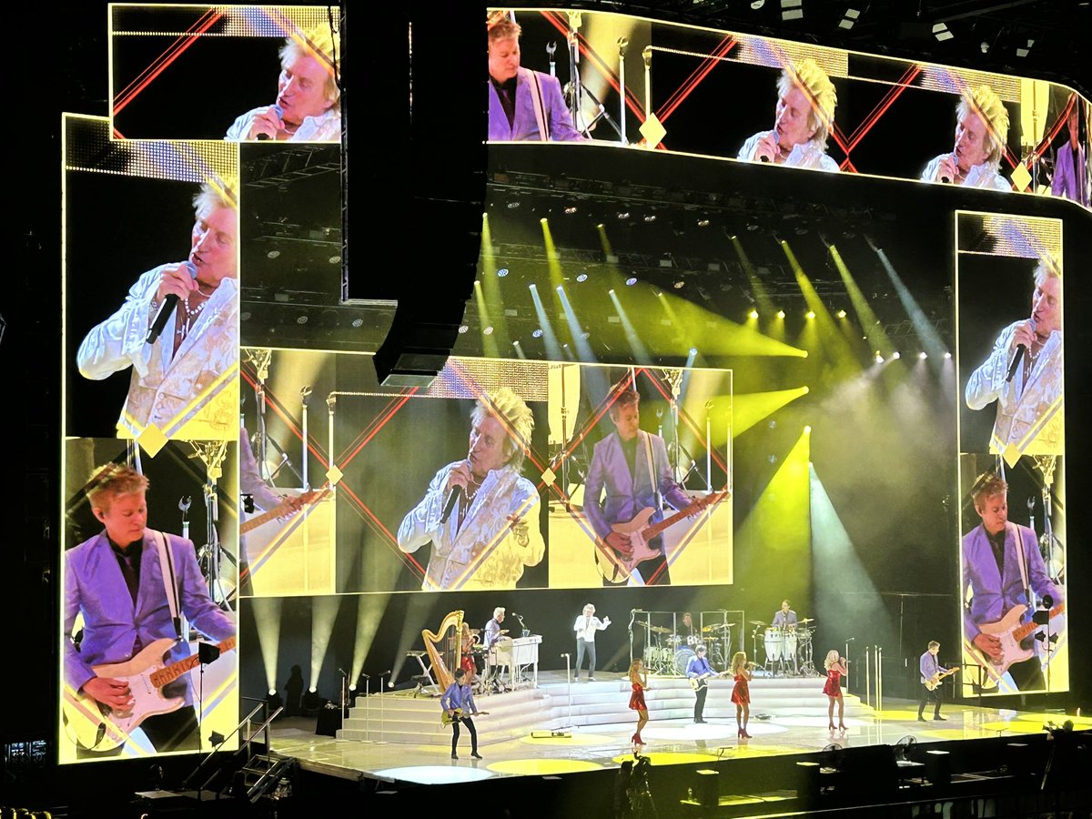 Mr. Arto Käyhkö (@artokayhko) on Twitter photo Thank you Sir <a href="/rodstewart/">Sir Rod Stewart</a> for the amazing show last night in <a href="/nokiaarena/">Nokia Arena</a> in Finland 🙌🏻 enjoyed every minute of it! Thank you Sir <a href="/rodstewart/">Sir Rod Stewart</a> for the amazing show last night in <a href="/nokiaarena/">Nokia Arena</a> in Finland 🙌🏻 enjoyed every minute of it!