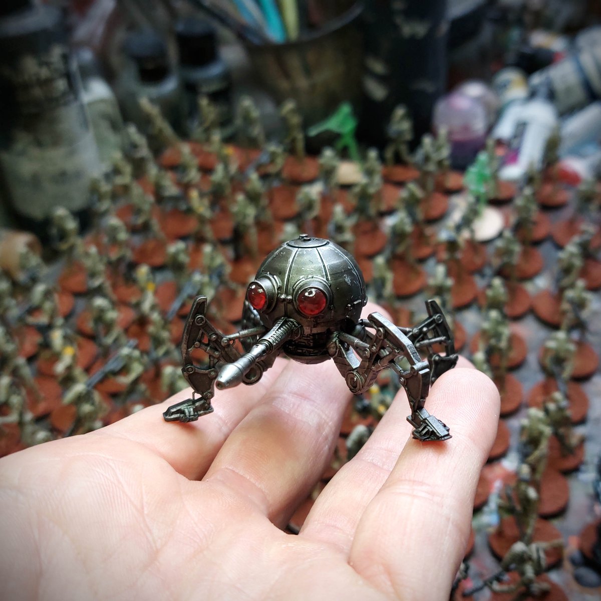 TicosMinis's tweet photo. Who's the cutest little murderous spider ?

Got six of these little crawlers ready.
Only need a antenna and their bases.
Unfortunately my FDM printer decided to commit seppuku during the night...
Need to order a few new parts before I can print the missing bases
#starwarslegion https://t.co/GNPcE3ozBi