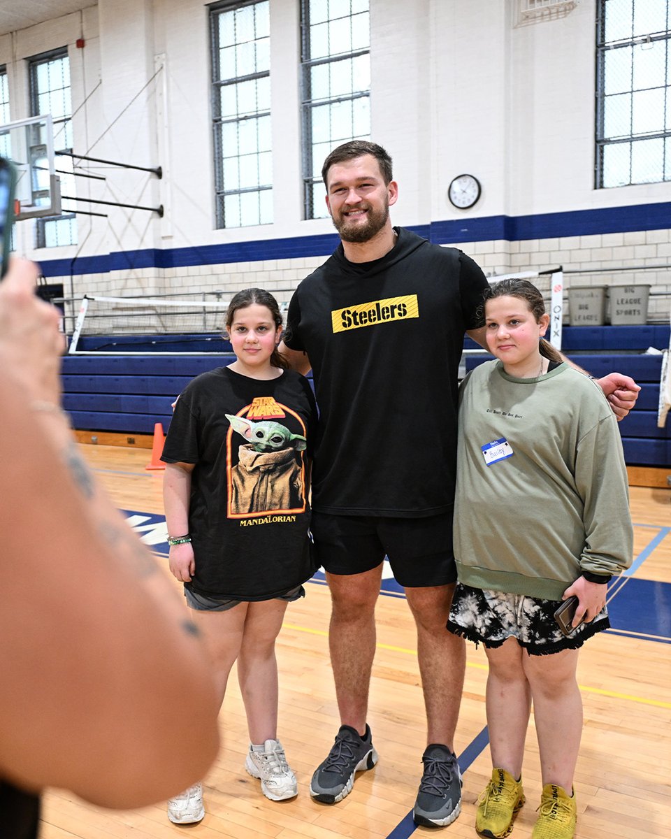 Steelers Community Relations tweet media